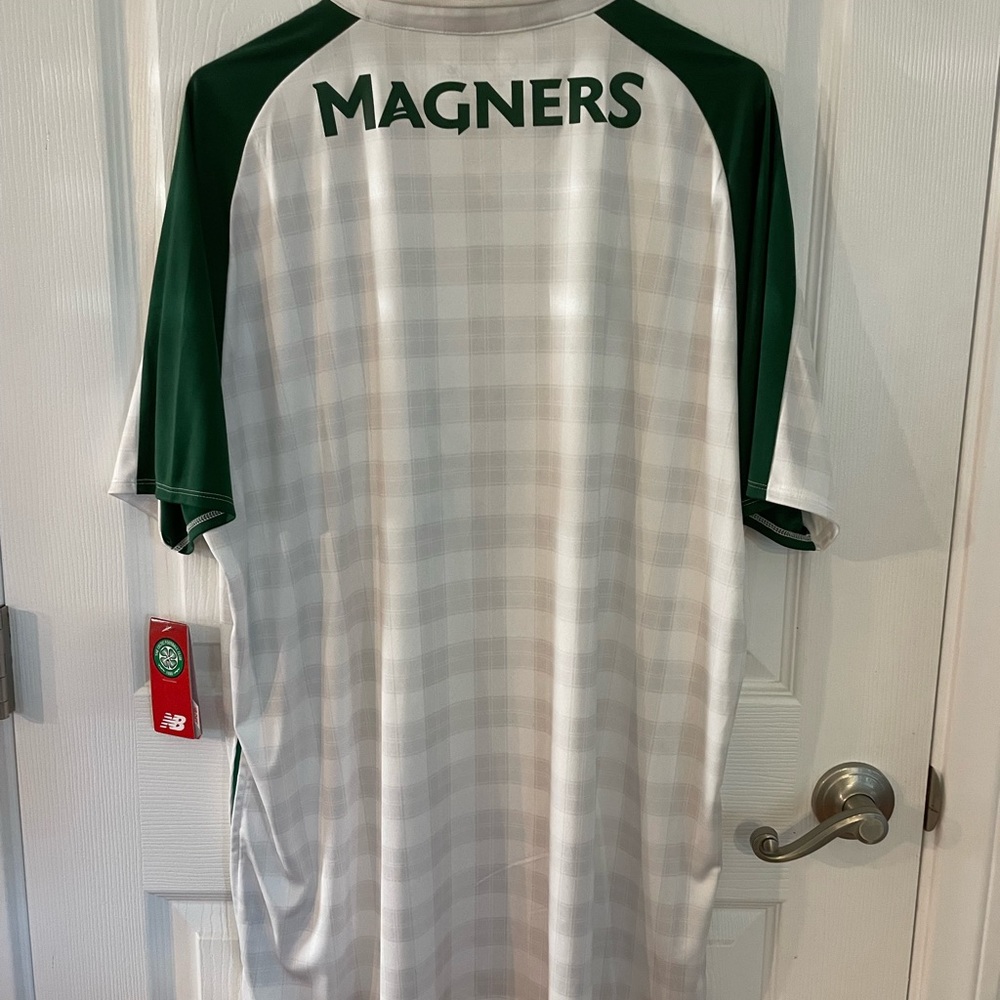 Men’s New Balance Size 2XL Soccer Jersey